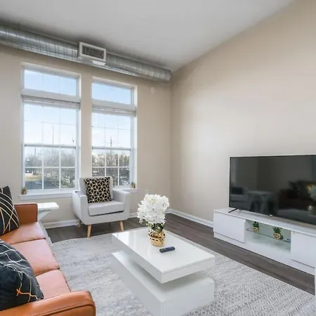 Lovely 3Bd 3Ba Downtown Indy